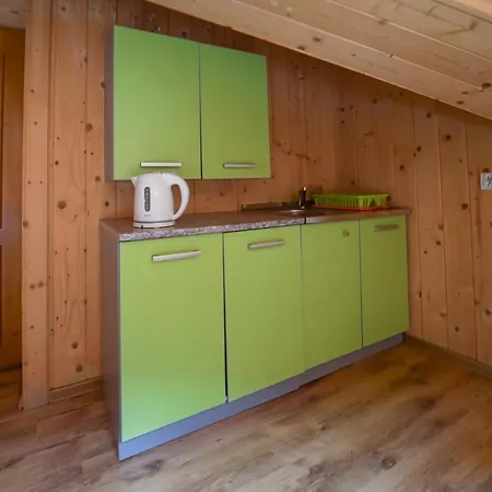 Dan Pio זקופאנה